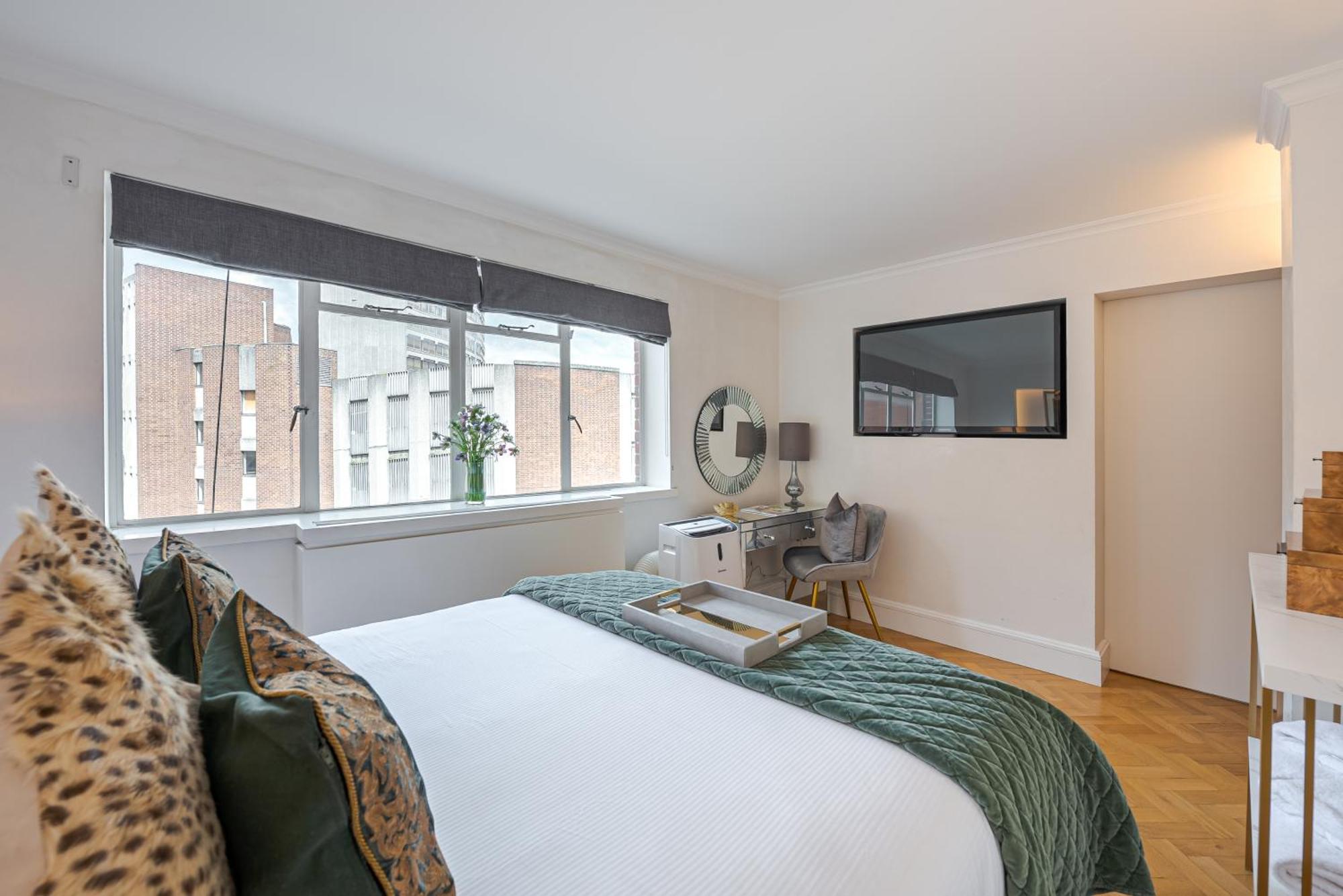 Modern Knightsbridge Apartment With Balcony Overlooking Harrods Prime Location London Exterior foto